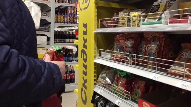 VlOG: нас сносит ветром/// поход в магазин 21.04.2018 смотреть онлайн