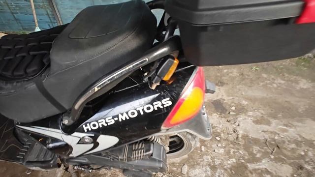 Приколхозил поворотники на скутер ХОРС56..Чтобы не мешали боковым кофрам..