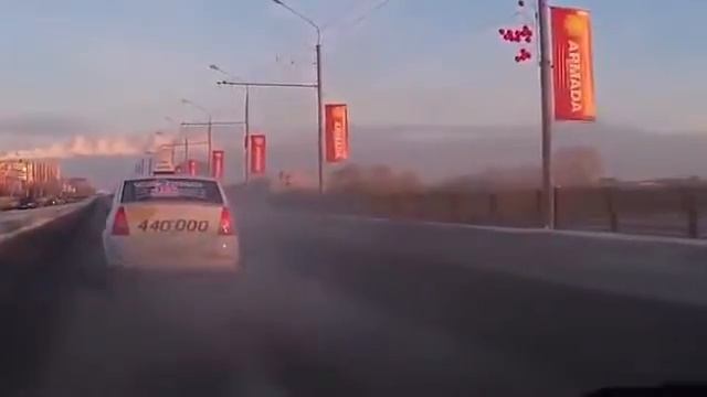 ЛУЧШИЕ АВТО ПРИКОЛЫ 1 Зимняя Подборка НЕАДЕКВАТЫ НА ДОРОГЕ Russian AUTO CRASHES смотреть онлайн