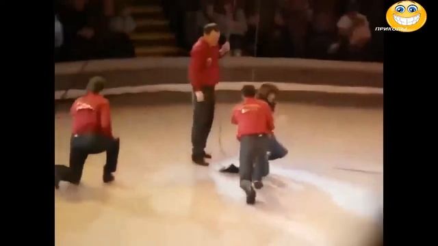 ПРИКОЛЫ С ДЕВУШКАМИ №2 Смешное видео смотреть онлайн