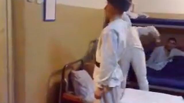 Товарищ выключатель / АРМЕЙСКИЕ ТРАДИЦИИ смотреть онлайн
