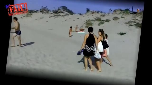 Супер Прикол Кабаны решили отдохнуть на пляже Best Funny Boars decided to relax on the beach смотреть онлайн