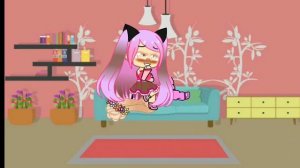 О НЕТ Я СЪЕЛА ПРОТУХШУЮ ЕДУ И ОБОСРАЛАСЬ ПОНОСОМ #gachafart 1/?