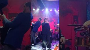 Юлдуз Усмонова туйда,Яккасарой Тошкент