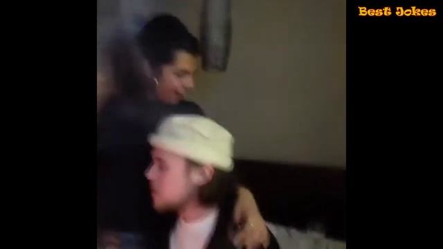 ПРИКОЛ ДНЯ №1 Лучшие Свежие Новые Русские Пошлые Самые Смешные Видео Приколы 2016 Про девушек смотреть онлайн