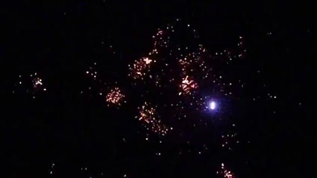 Салют на сорокалетие смотреть онлайн