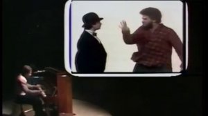 Немое кино с "титрами"  и Тапёром