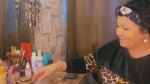 Они его просто украли 🤷♀️ дело было вечером,делать было нечего смотреть онлайн