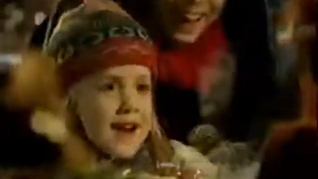 Новогодняя реклама Kinder Сюрприз декабрь 1998-январь 2000 смотреть онлайн