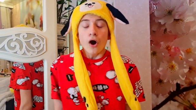 БАТЯ, дай ДЕНЕГ💰 КАК ВЫПРОСИТЬ ДЕНЬГИ ? Сериал ВЕСЁЛАЯ СЕМЕЙКА 1 СЕРИЯ #vine #вайны #скетч смотреть онлайн