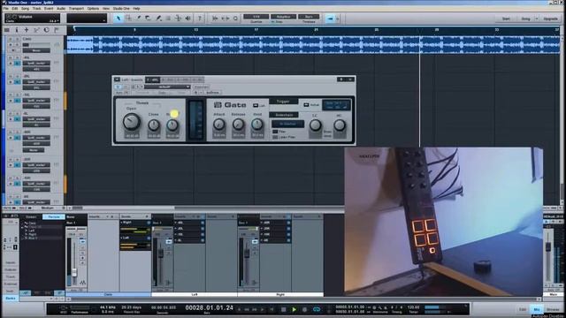 Akai LPD8 - level meter смотреть онлайн