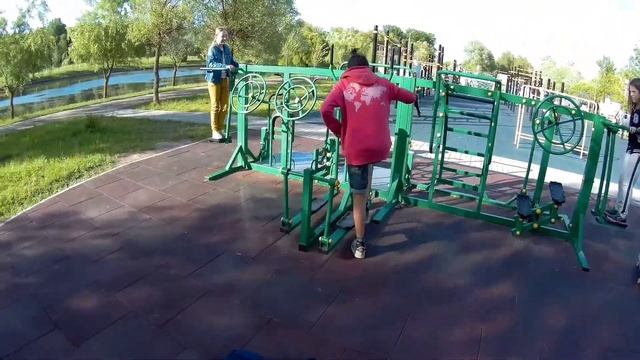VLOG: ТУСИМ на ДЕТСКОЙ ПЛОЩАДКЕ • Выставка ТИБО в МИНСКЕ смотреть онлайн