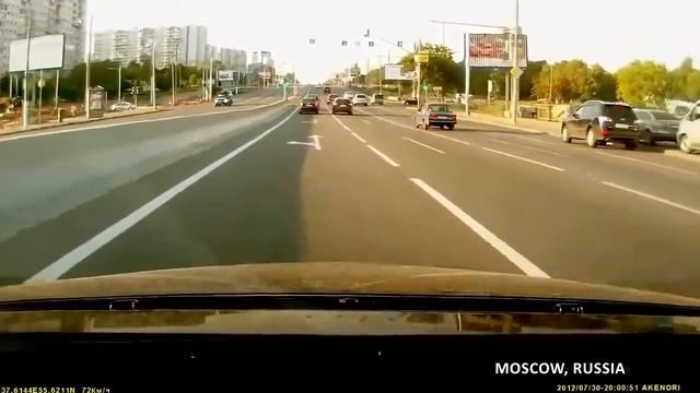 ЛУЧШИЕ ПРИКОЛЫ НА ДОРОГАХ 2013 22 смотреть онлайн
