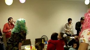 Две грудастых тетки