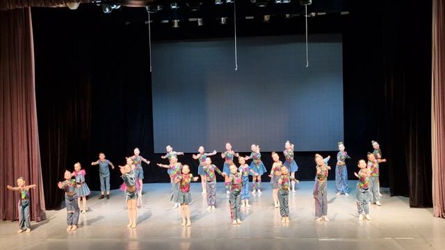 1000085747.mp4 смотреть онлайн