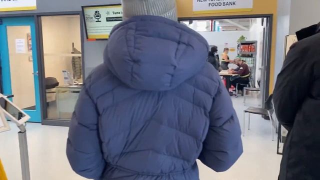 Безкоштовна їжа в Канаді | Foodbank в Торонто 🇨🇦cuaet смотреть онлайн