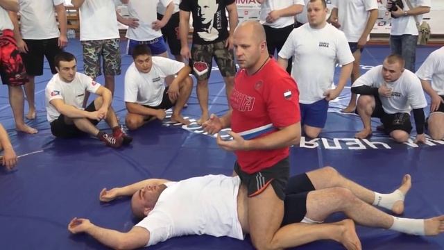 Работа в партере. Часть 3. Удержание противника в партере смотреть онлайн