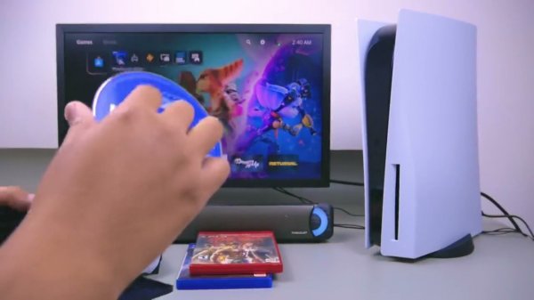 Вставляем игровые диски (PS1 PS2 PS3 PS4) в PS5, что будет? (субтитры)