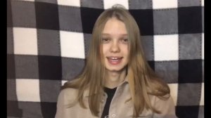 Где ЕЁ РУКА?! Раздвинула ноги?.... фото "показалось"