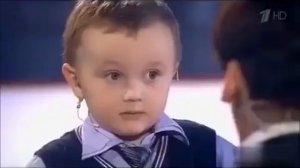 3 летний шахматист играет против чемпиона мира по шахматам (видео прикол)