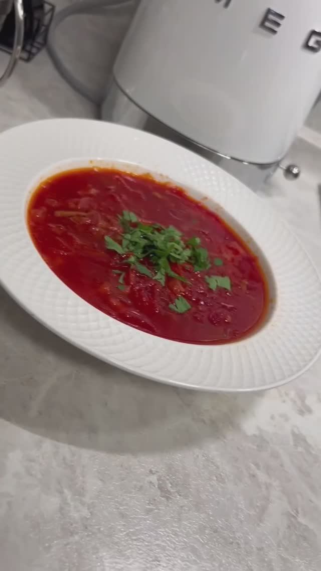 Ну хейтеры…что не так в борще?