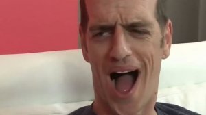 Оу май  оригинал  и жалкая пародия /Русский мясник)