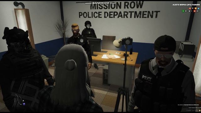 Прикол в полицейском участке на РП серве смотреть онлайн