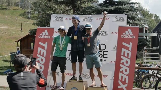 North Face Grand Traverse Mountain Bike смотреть онлайн