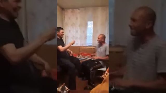 ИГРА В ЛОЖКУ смотреть онлайн