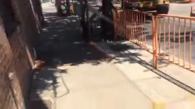 Cat 950h loader moving I beams смотреть онлайн