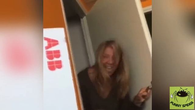 ОЧЕНЬ СМЕШНЫЕ ИСПУГИ ЛЮДЕЙ#ПРИКОЛЬНОЕ ВИДЕО#ДОМАШНЕЕ ПРИКОЛЬНОЕ ВИДЕО#СВЕЖИЕ ПРИКОЛЫ2020 смотреть онлайн