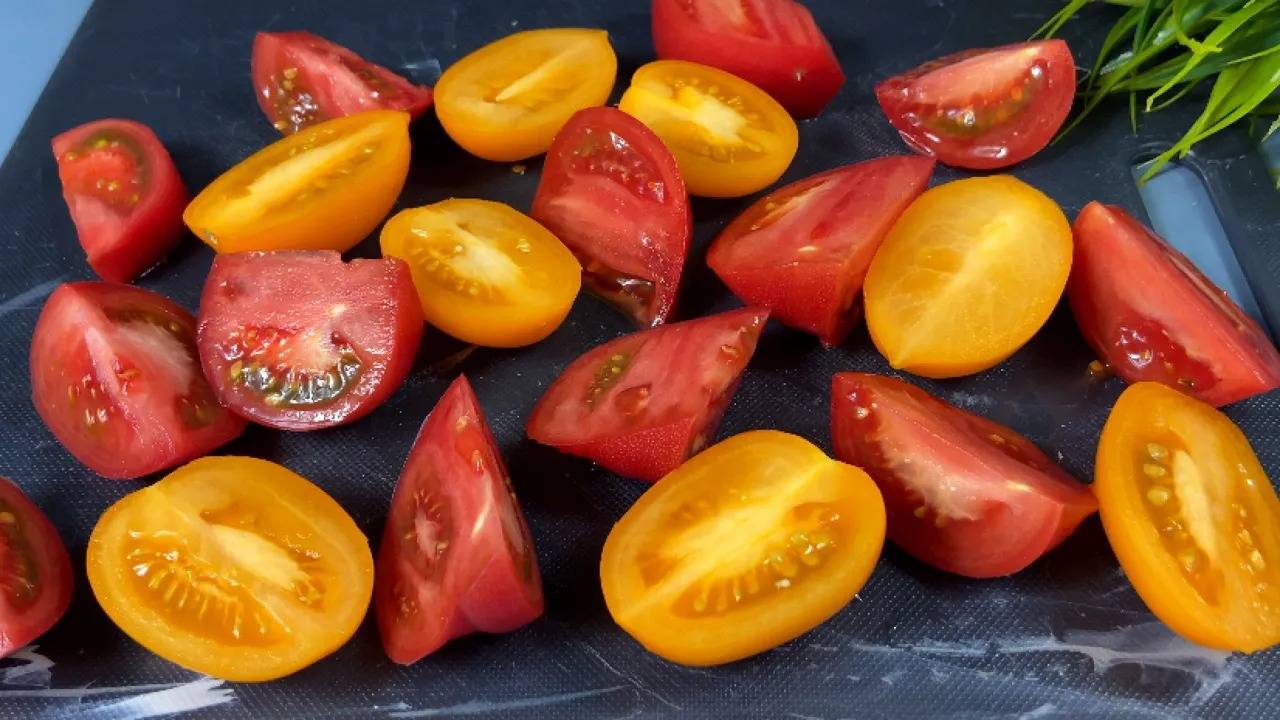 Фантастически вкусно! Сказал муж, когда ПОПРОБОВАЛ! Просто нарежьте помидоры! смотреть онлайн