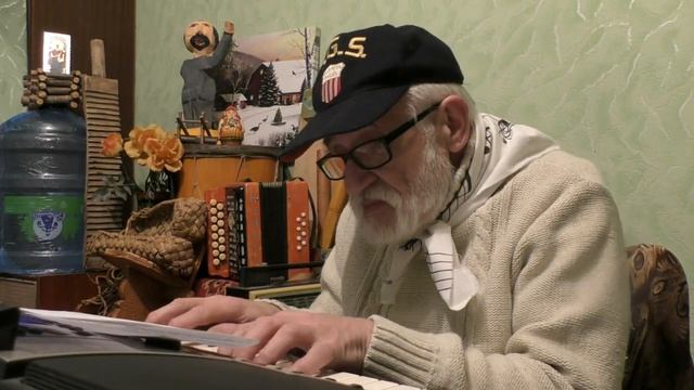 "ДОРОГИЕ ВОШПИТА...") "ПРИКОЛЬНАЯ" ШУТОЧНАЯ ПЕСНЯ.)) ИСП.Ф.В.ГИНЗБУРГ. смотреть онлайн