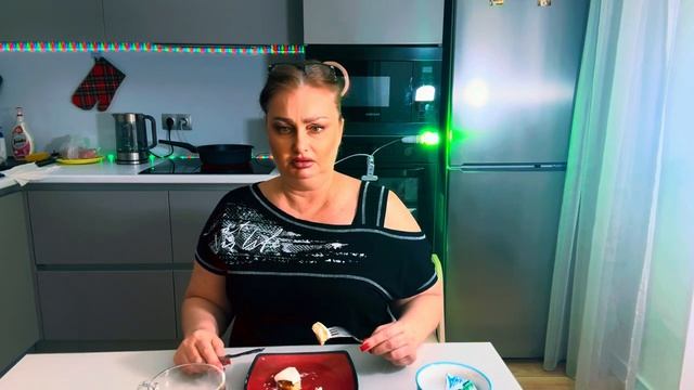 Завтрак Понедельника, сырники со сметаной😋Болталка о делах насущных🤘 смотреть онлайн