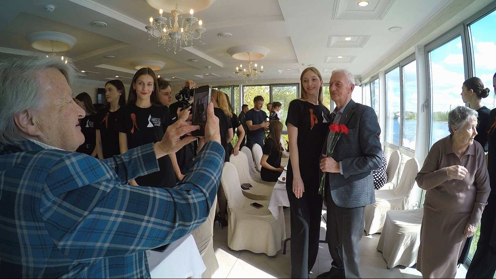 Связь поколений: участницы «Мисс Тверь-2025» встретились с ветеранами и детьми войны смотреть онлайн