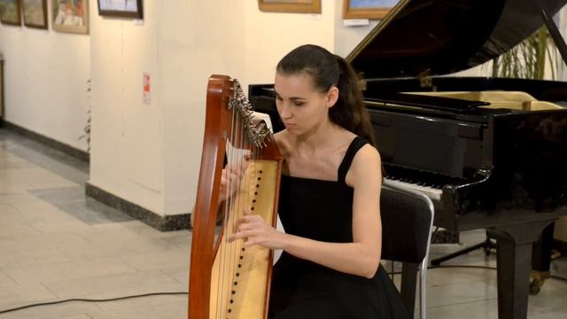 Paul McCartney - And I Love Her (Пол Маккартни) Концерт "Ночь искусств"- Арфа (Harp) смотреть онлайн