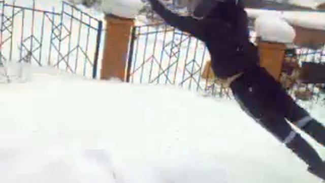 Пацаны угарают))) .Прикол. Лицом в снег 1. смотреть онлайн