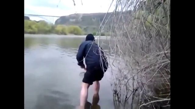 Приколы. Рыбак без удочки смотреть онлайн