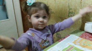 Спят усталые игрушки. Песенка.