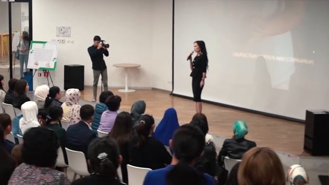 📝Мунира Әтіретхан кім❓