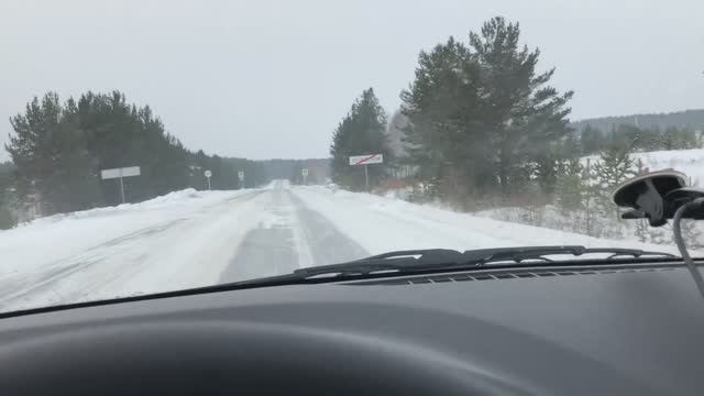 Лада Веста Кросс 2018(1.8 АМТ 2.0).Замер расхода топлива 6.5 л/100км.А вам слабо?Плохая дорога смотреть онлайн