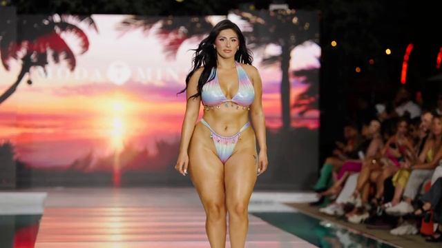 Примерка БИКИНИ в ЗАМЕДЛЕННОЙ съемке 4K 60 смотреть онлайн