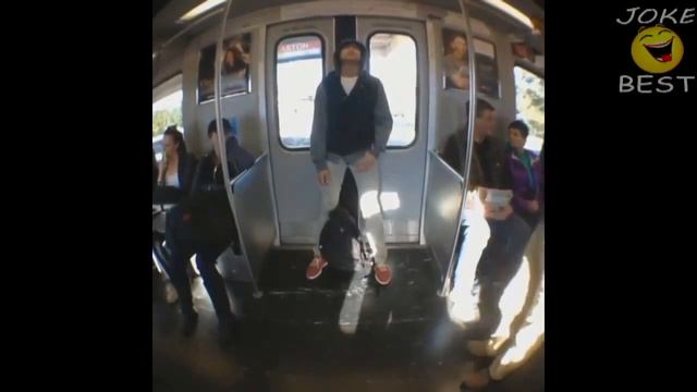 как очень быстро выйти из метро смотреть онлайн