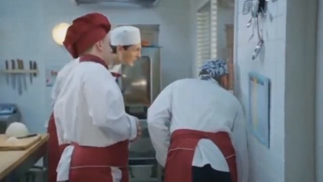 Остановите Вите надо выйти смотреть онлайн