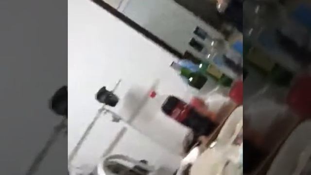 Прикалываются голосом девушки над своим другом! смотреть онлайн