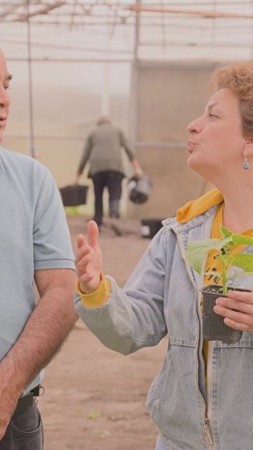 НЕ ТОРОПИТЕСЬ С ОГУРЦАМИ! 🌱🥒 смотреть онлайн