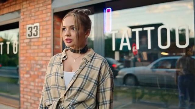 KARA KROSS x Мумий Тролль - Время Утекай (Премьера клипа 2021) смотреть онлайн