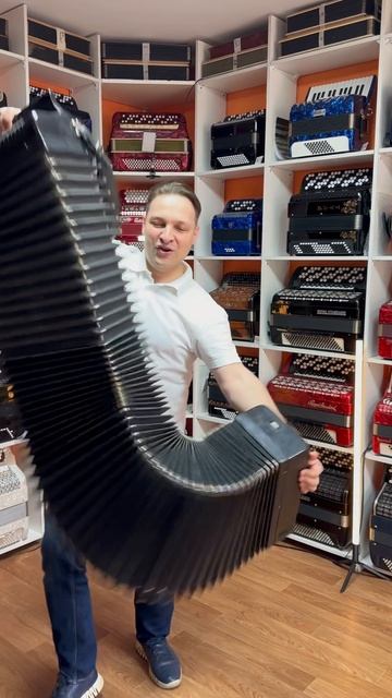 Бутафорская гармонь смотреть онлайн