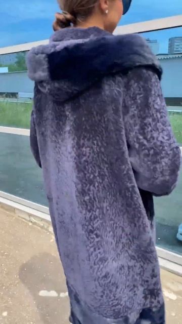 Шуба из меха мутона,с отделкой натуральной норкой смотреть онлайн