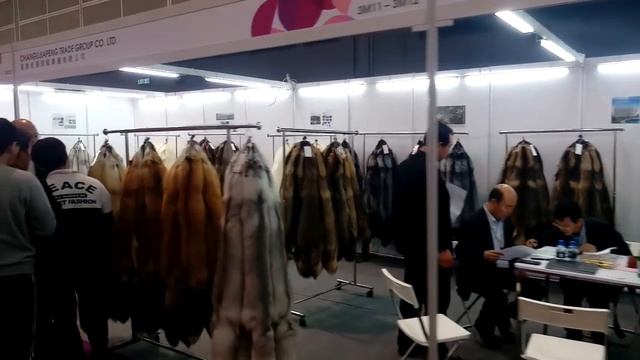 выставка в Гонконге, 2й этаж смотреть онлайн